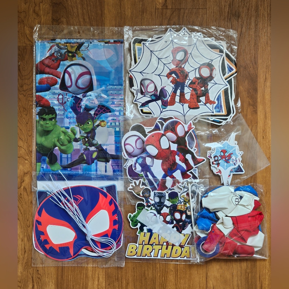...NIB Spidey And His Amazing Friends Birthday Decoration Set.